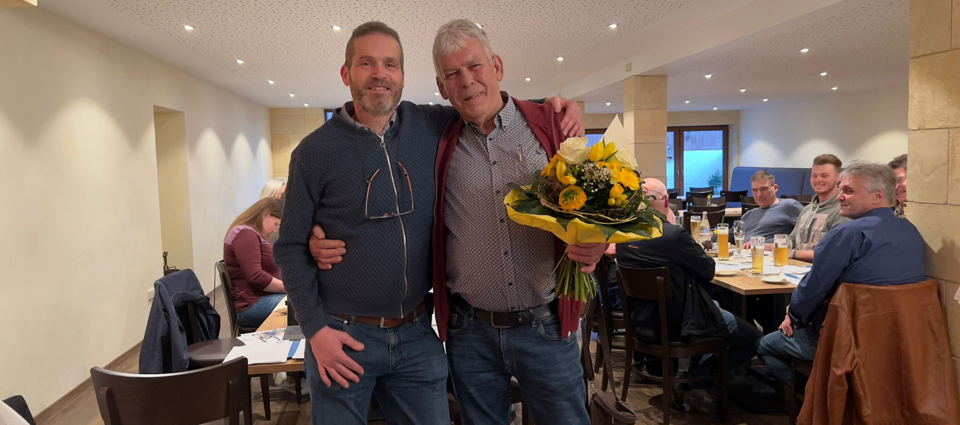 Übergabe des Gesellenausschussvorsitzes: Günter Ernst tritt zurück, Benjamin Flach übernimmt die Leitung